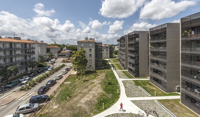 Jean Moulin | Vista aérea del entorno de los edificios | RCR Arquitectes + Pinedo Architectes | Alumilux